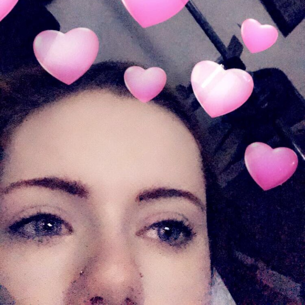 Meet your Posher, Layna